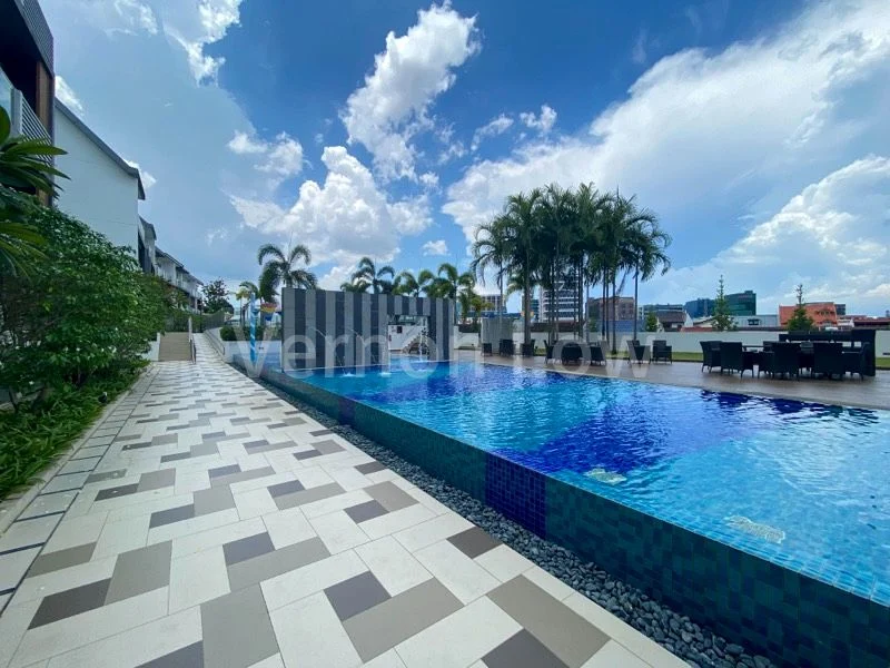 Common Room (Condo) for Rent in  Kensington Square - Image 3