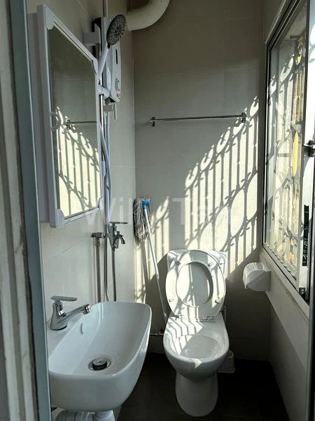 Master Room (Condo) for Rent in  People's Park Complex - Image 11