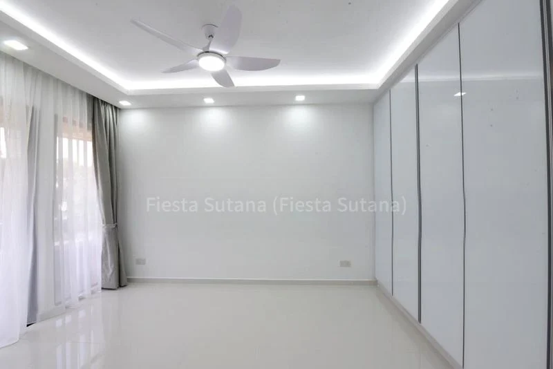 4 Bed Condo for Rent in  Nassim Jade - Image 1
