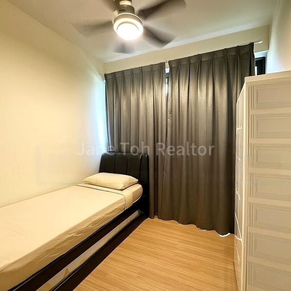 3 Bed Executive Condo for Sale in Parc Life - Image 5