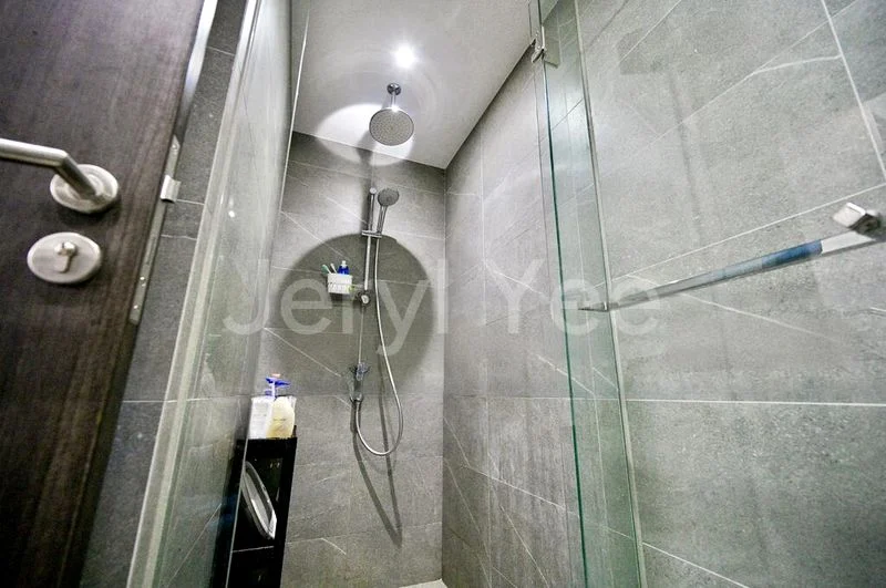 2 Bed Condo for Sale in  Riverfront Residences - Image 3