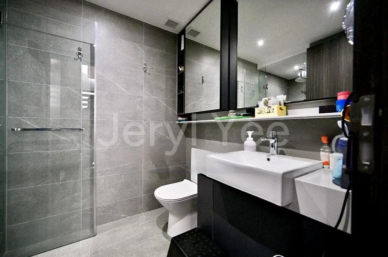 2 Bed Condo for Sale in  Riverfront Residences - Image 7