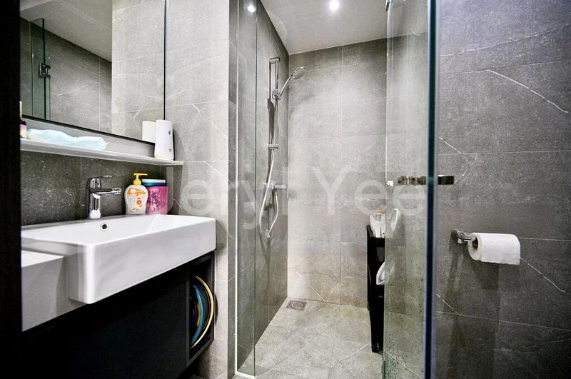 2 Bed Condo for Sale in  Riverfront Residences - Image 4