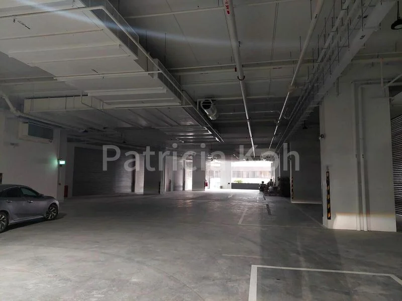 REVV: 2,000 Sq Ft Industrial Workshop for Sale on Old Kent Road, London SE15 - Image 2