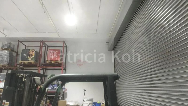REVV: 2,000 Sq Ft Industrial Workshop for Sale on Old Kent Road, London SE15 - Image 14
