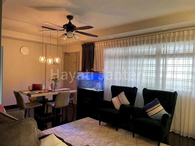 4 Room (4A) HDB for Rent in  687B Choa Chu Kang Drive - Image 2