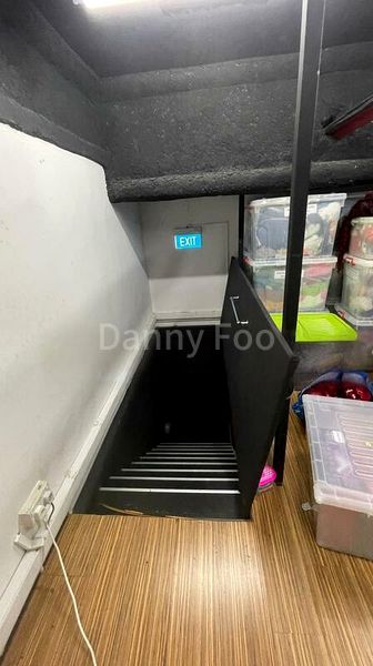 Light Industrial (B1) for Sale: Henderson Industrial Park - Image 1