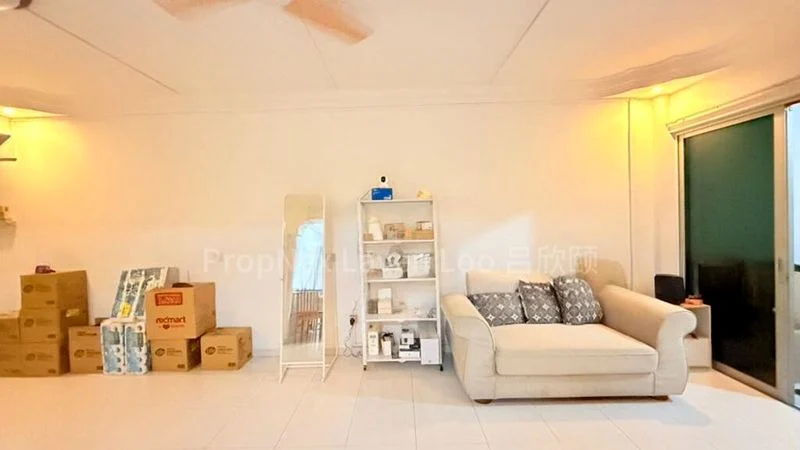 5 Room (5A) HDB for Rent in  613 Choa Chu Kang Street 62 - Image 5