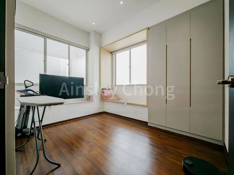 3 Bed Apartment (Condo) for Sale in Balmoral Heights - Image 2