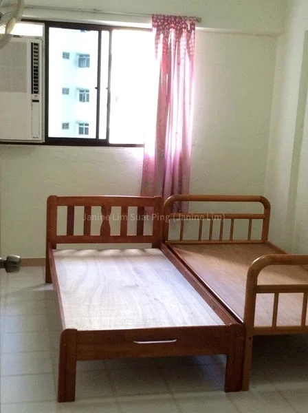 4 Room (4A) HDB for Rent in  108 Bukit Batok West Avenue 6 - Image 2
