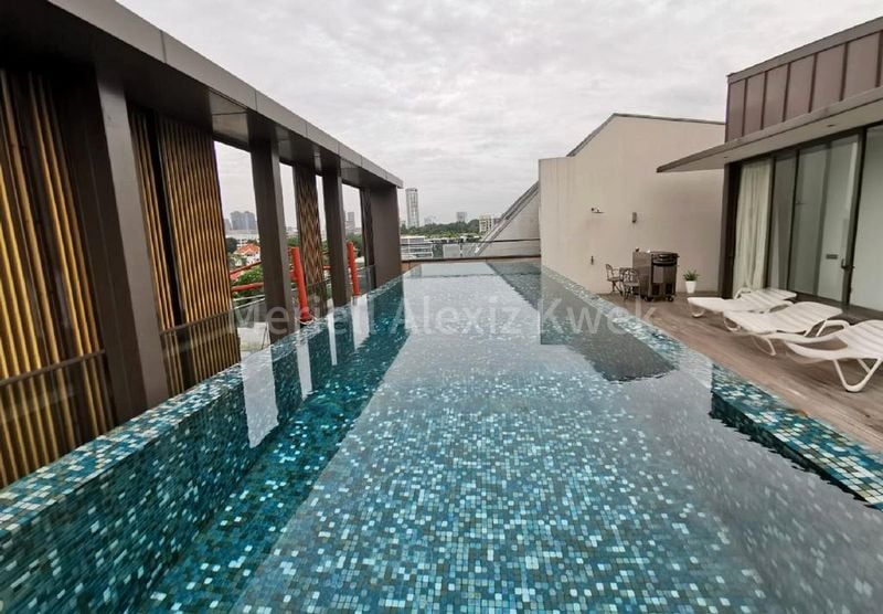 3 Bed Condo for Rent in Lloyd Sixtyfive - Image 1