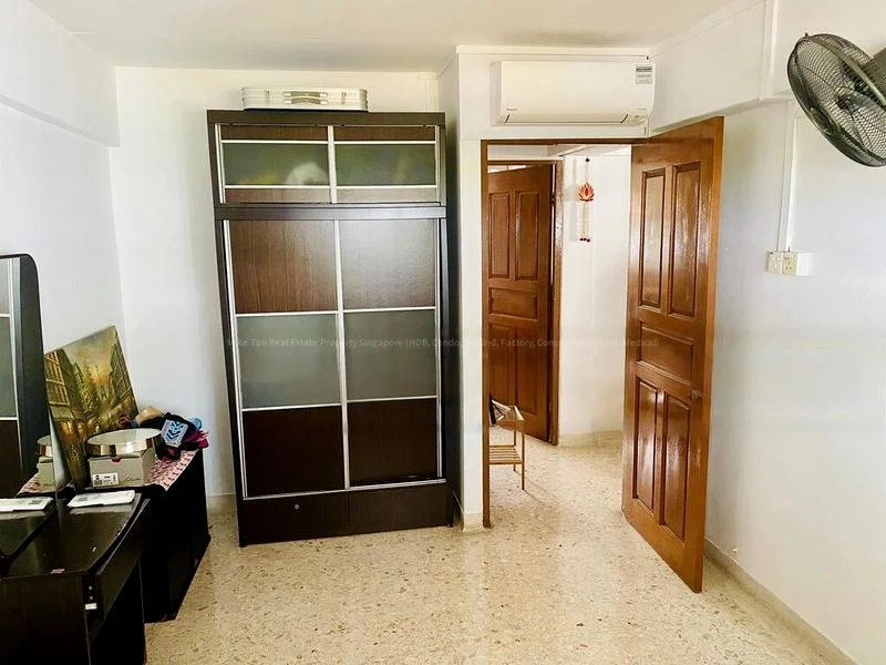 Common Room (HDB) for Rent in  179 Ang Mo Kio Avenue 5 - Image 4