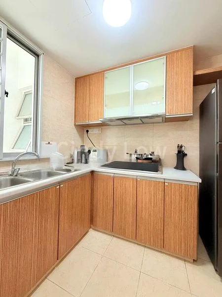 Common Room (Condo) for Rent in  The Lakeshore - Image 1