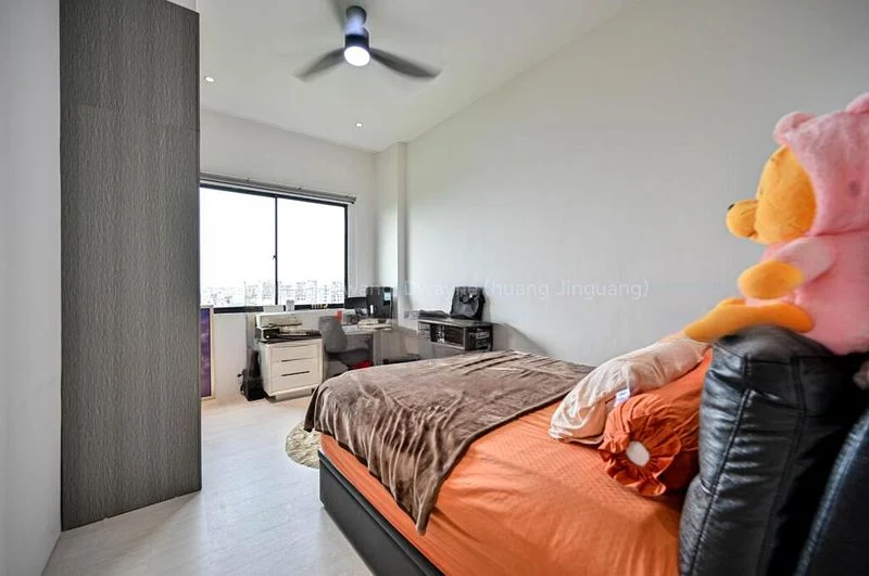 7 Bed Condo for Sale in  Avon Park - Image 5