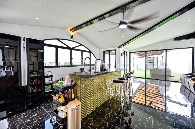 7 Bed Condo for Sale in  Avon Park - Image 10