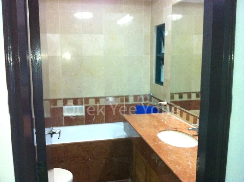 4 Bed Condo for Rent in The Anchorage - Image 10