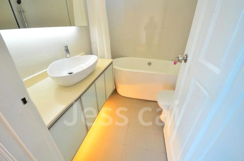 5 Bed Condo for Rent in  Spring Grove - Image 13