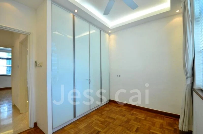 5 Bed Condo for Rent in  Spring Grove - Image 7