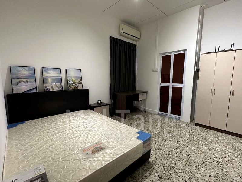 Master Room (Landed) for Rent in  Serangoon Garden Estate - Image 6