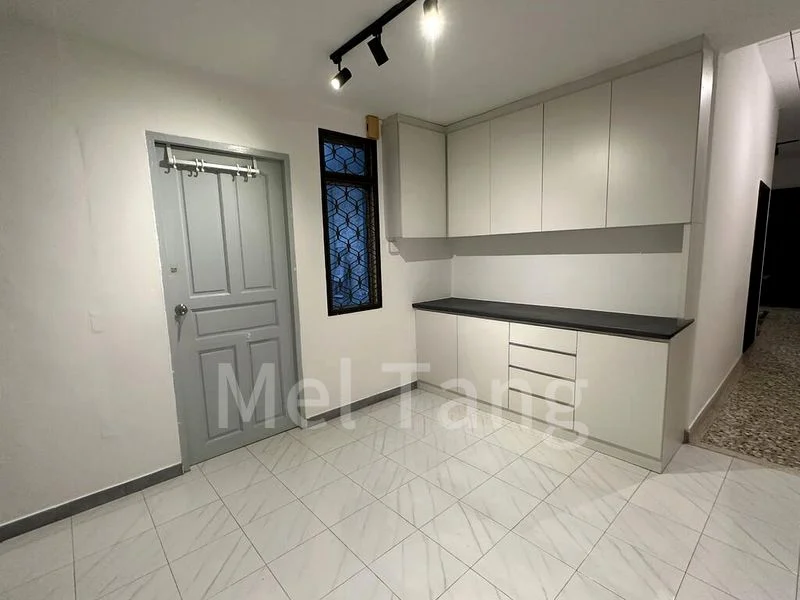 Master Room (Landed) for Rent in  Serangoon Garden Estate - Image 3