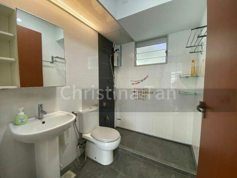 4 Room (4A) HDB for Rent in  622B Punggol Central - Image 7
