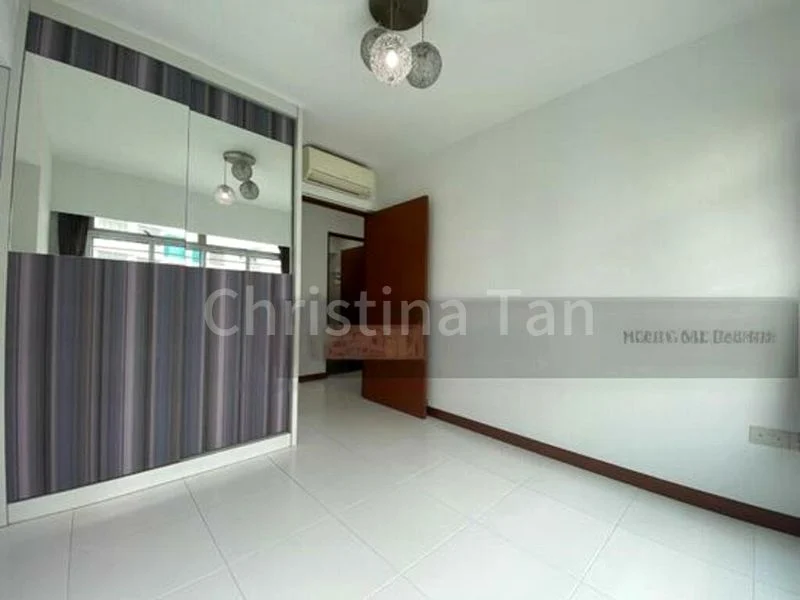 4 Room (4A) HDB for Rent in  622B Punggol Central - Image 6