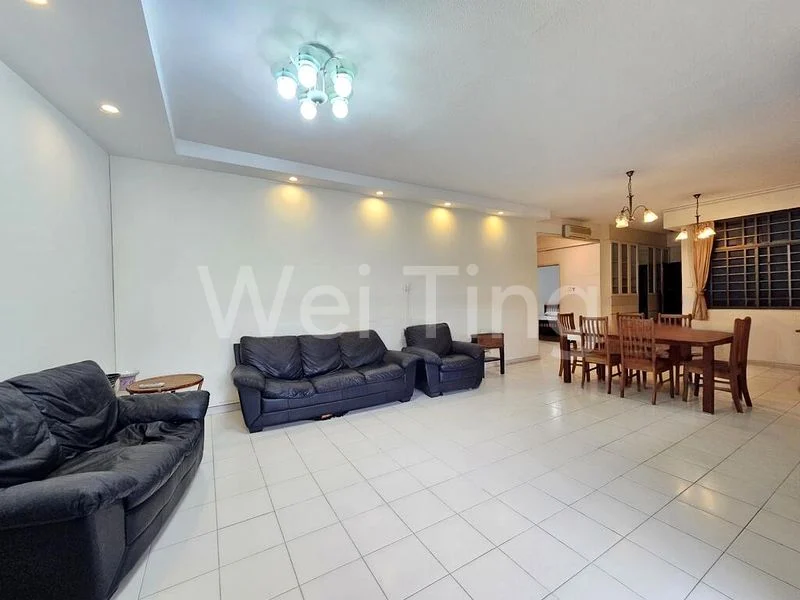 3 Bed Condo for Sale in  Mandarin Gardens - Image 2