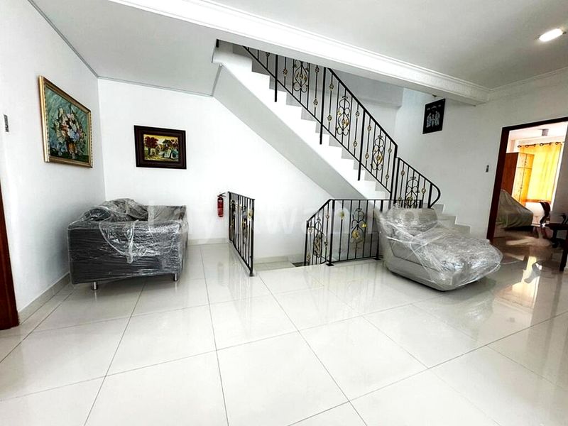 8 Bed Semi-Detached House (Landed) for Sale in  Sembawang Hills Estate - Image 3