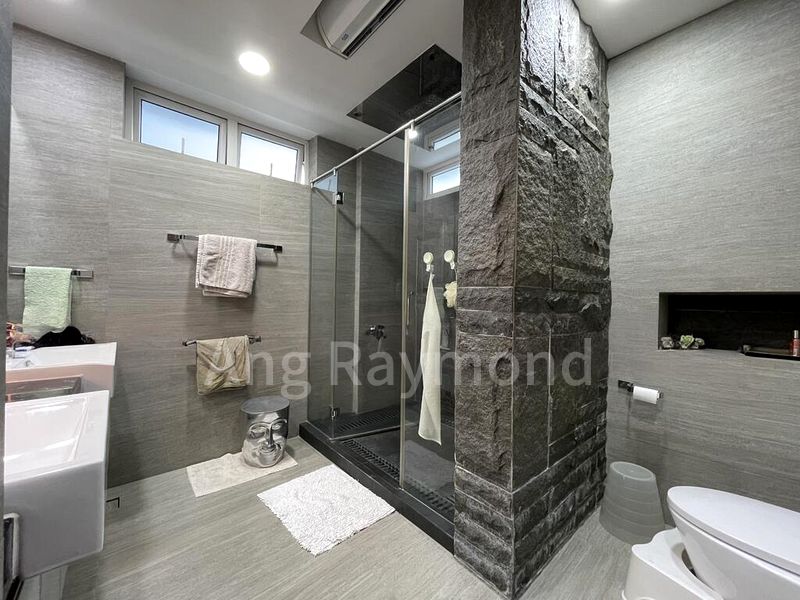 4+1 Bed Bungalow (Landed) for Sale in  Cosford Road - Image 5