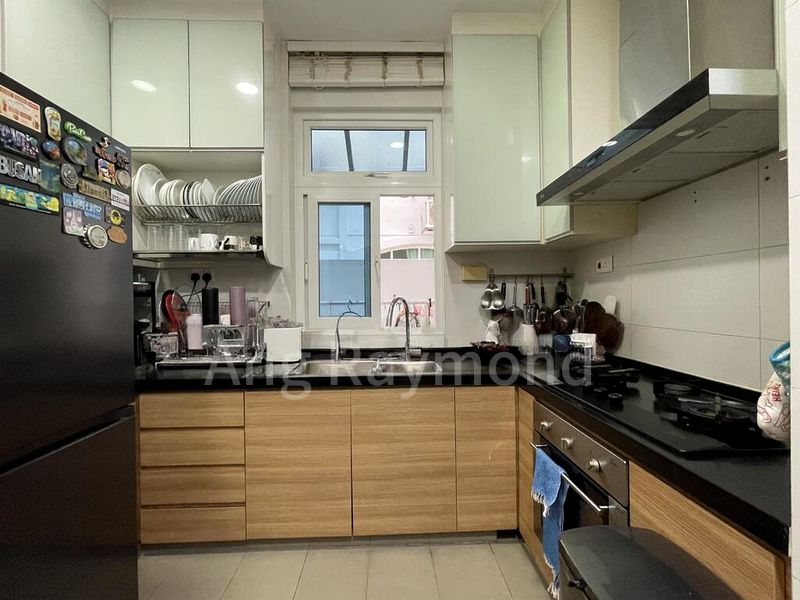 4+1 Bed Bungalow (Landed) for Sale in  Cosford Road - Image 8