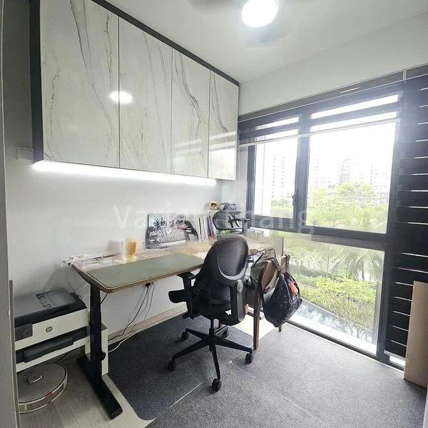 3 Bed Executive Condo for Sale in  Bellewaters - Image 6