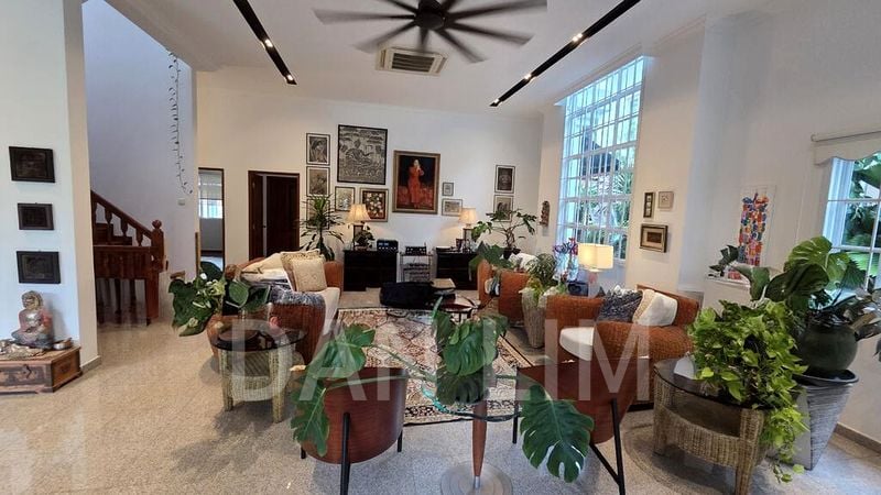 6 Bed Bungalow (Landed) for Sale in  Braddell Heights Estate - Image 1