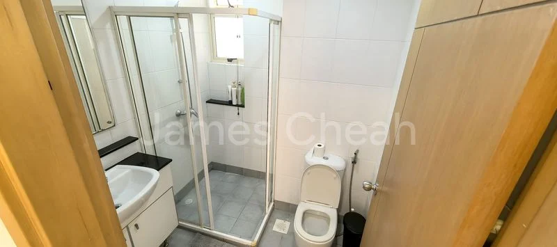 3+1 Bed Executive Condo for Rent in  Woodsvale - Image 3