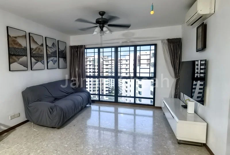 3+1 Bed Executive Condo for Rent in  Woodsvale - Image 5