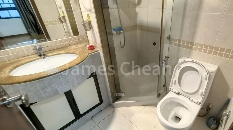 3+1 Bed Executive Condo for Rent in  Woodsvale - Image 8