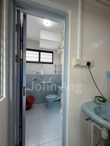 3 Room (3NG) HDB for Rent in  819 Tampines Street 81 - Image 5