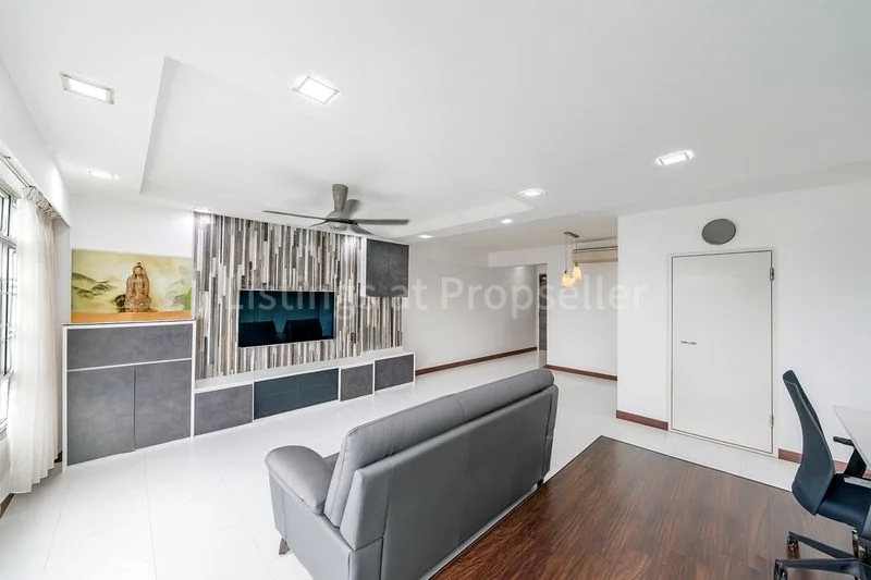 5 Room (5I) HDB for Sale in 183D Boon Lay Avenue - Image 3