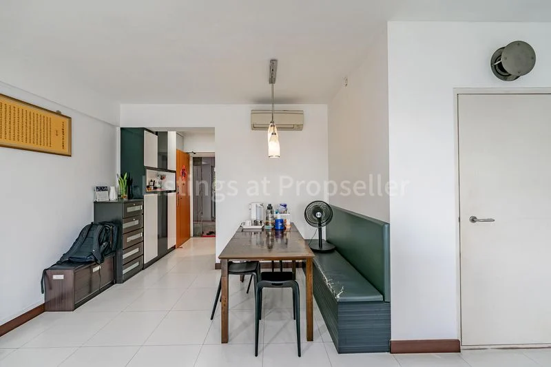 5 Room (5I) HDB for Sale in 183D Boon Lay Avenue - Image 4