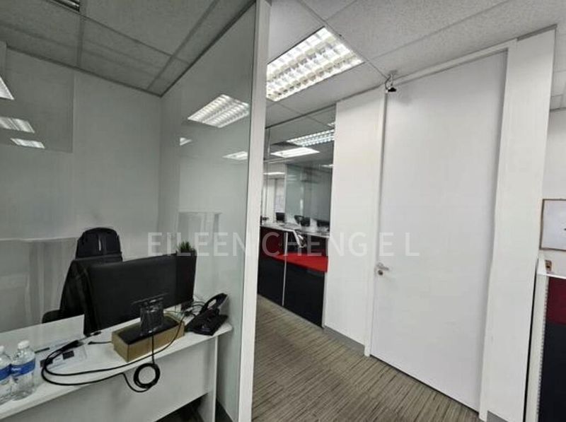 Light Industrial (B1) for Rent: "Unity Centre - Image 2