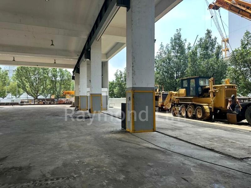 Factory / Workshop (B2) for Rent: Tuas | 30000 sf | Ground Floor | Overhead Crane | Open Yard - Image 2