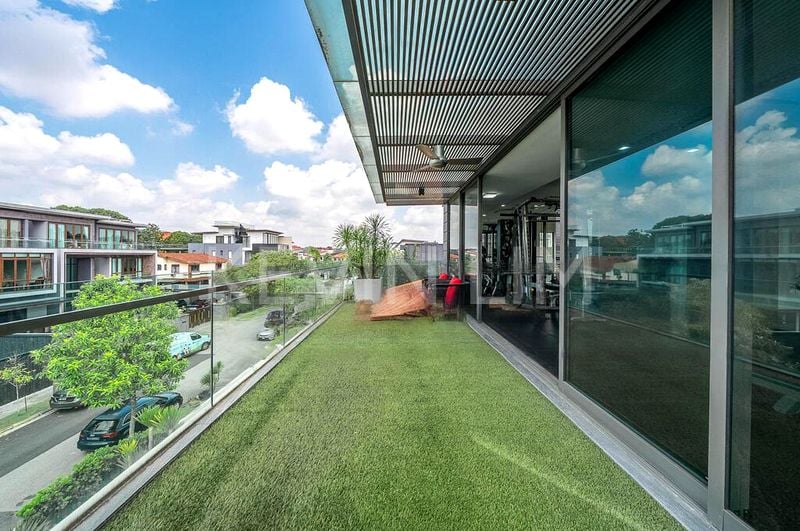 7 Bed Bungalow (Landed) for Sale in Dedap Gardens - Image 3