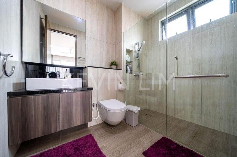 7 Bed Bungalow (Landed) for Sale in Dedap Gardens - Image 1