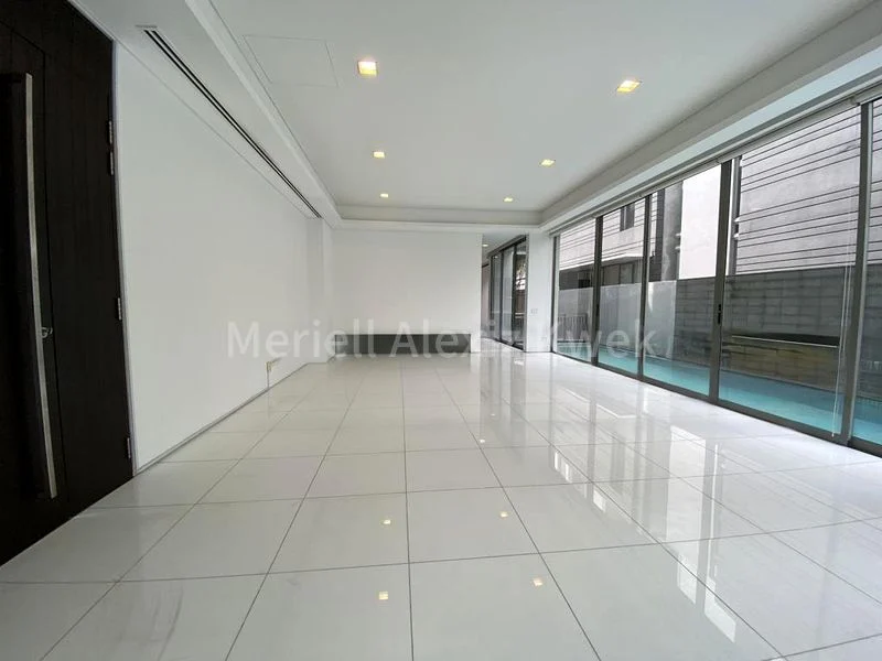 6 Bed Bungalow (Landed) for Rent in Tan Kim Cheng Road - Image 2