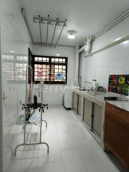 4 Room (4A) HDB for Rent in  182 Stirling Road - Image 3