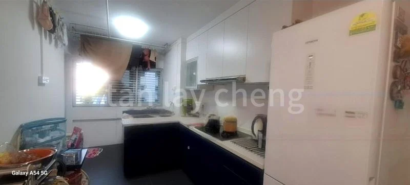3 Room (3A) HDB for Sale in  176 Bukit Batok West Avenue 8 - Image 12