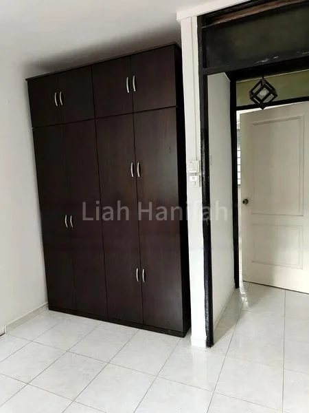 3 Room (3S) HDB for Rent in  311 Bukit Batok Street 32 - Image 7
