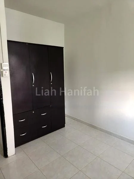 3 Room (3S) HDB for Rent in  311 Bukit Batok Street 32 - Image 4