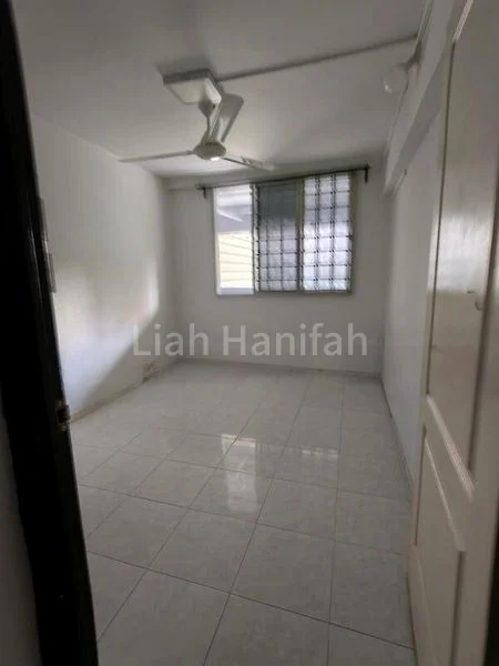 3 Room (3S) HDB for Rent in  311 Bukit Batok Street 32 - Image 9