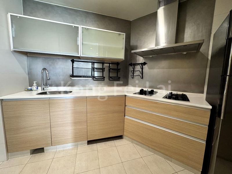 3 Bed Condo for Rent in  The Azure - Image 14