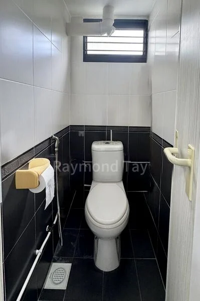 3 Room (3I) HDB for Rent in  43 Telok Blangah Rise - Image 2